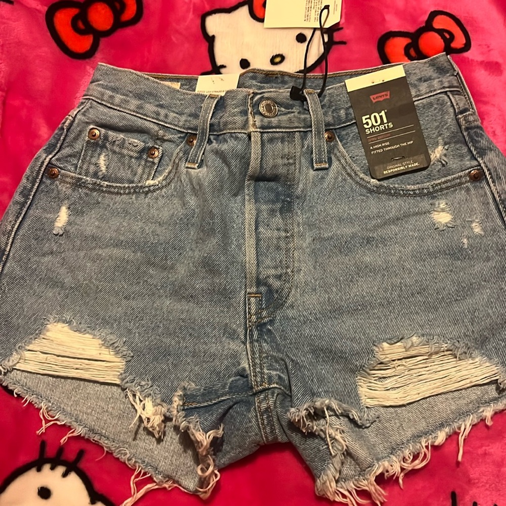 Brand new Levi’s 501 shorts size 25 waist